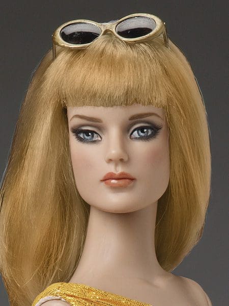 All Glamour Deluxe Basic Sydney 16" doll  Tonner BW 2013 NRFB w/ removable wig 