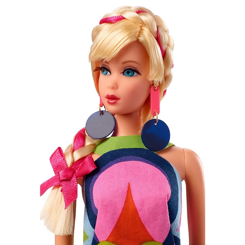 Hair Fair Barbie™ Doll 50th Anniversary Set - Image 3