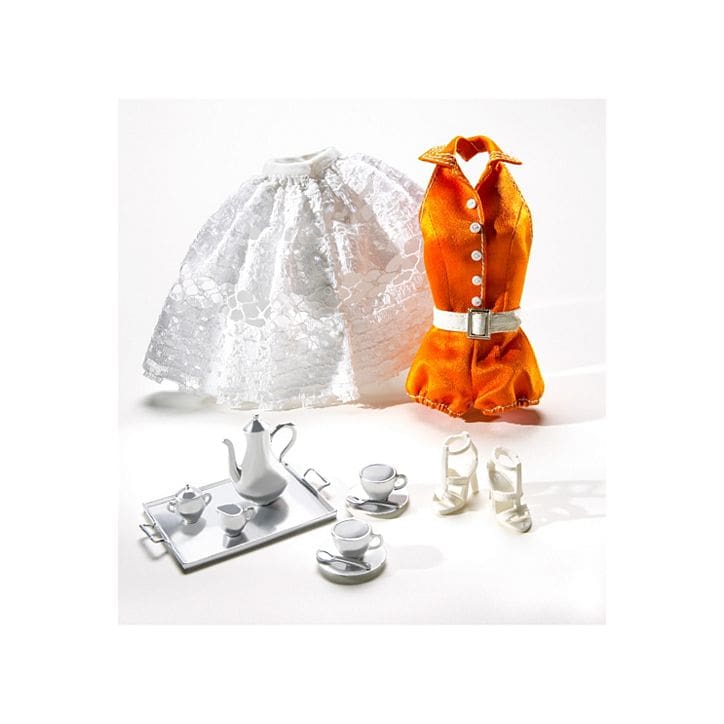 Hollywood Hostess™ Barbie® Doll (BFMC) - Image 3