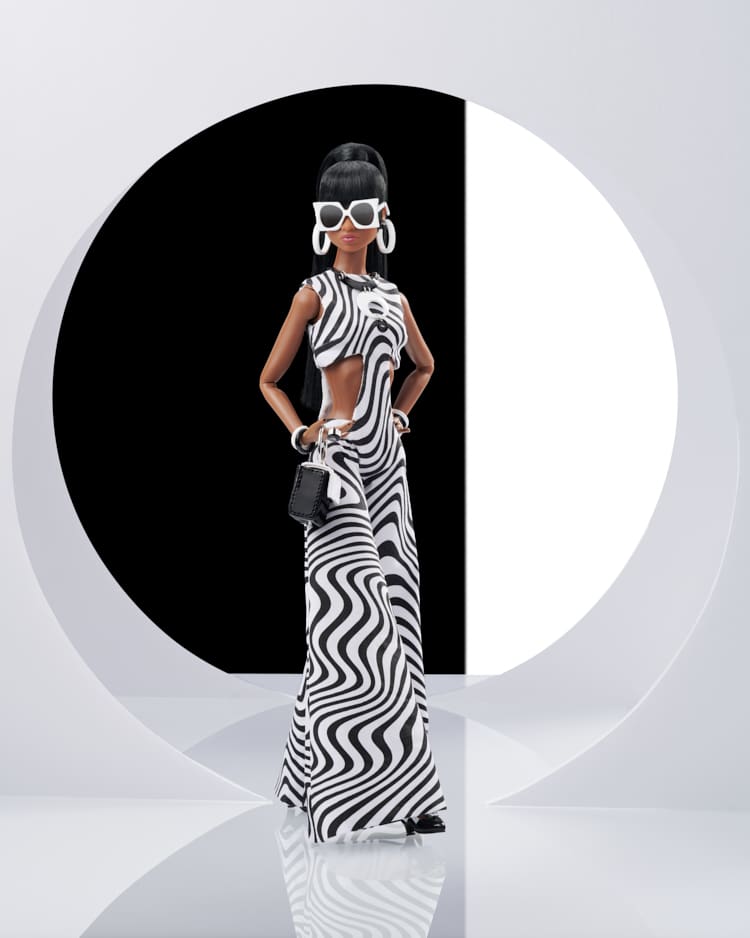 Op Art Opening Jolie James™ Dressed Doll - Image 2