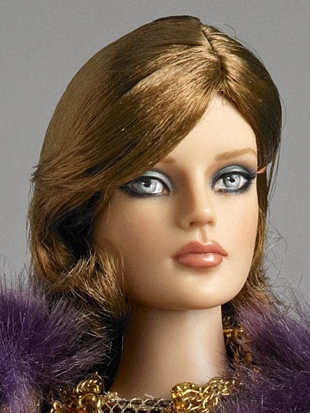 So Sleek Sydney Chase 16" Dressed Doll - Image 2
