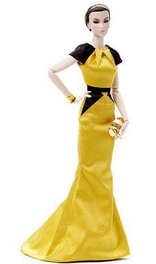 FR:16 Main Feature Elsa Lin Dressed Doll